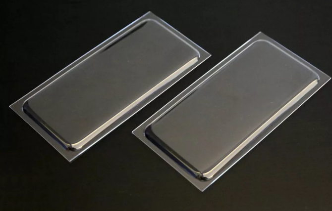 安騰185T注塑機演示5G手機背蓋